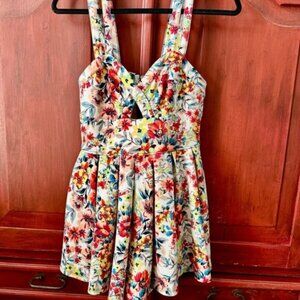 Dress w pockets. Sz  M